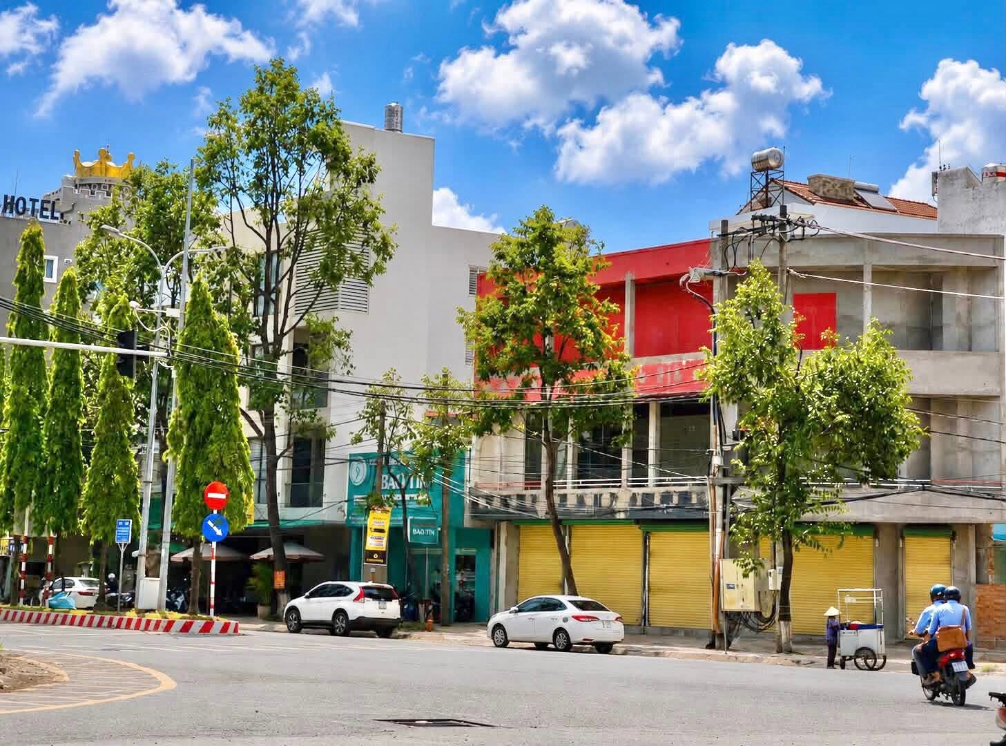 cho thue nha goc 2 mat tien cach mạng tháng 8 cần thơ (3)